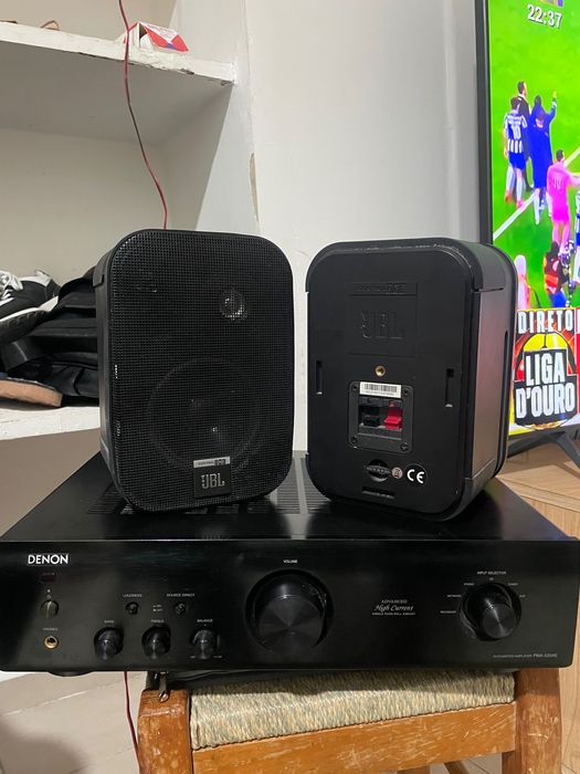 Amplificador DENON PMA 520AE + JBL’s ControlOne