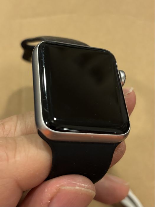 Apple Watch Series 3 42mm com Garantia, cabo e Bateria 95%