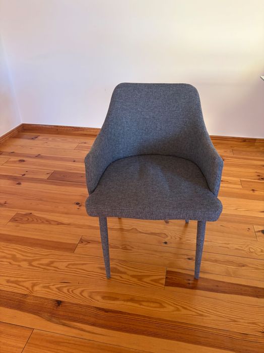 4 Cadeiras de mesa da Area