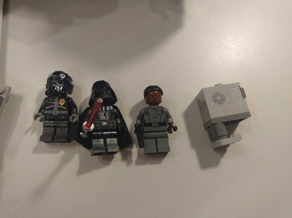 LEGO Bombowiec tie 75347