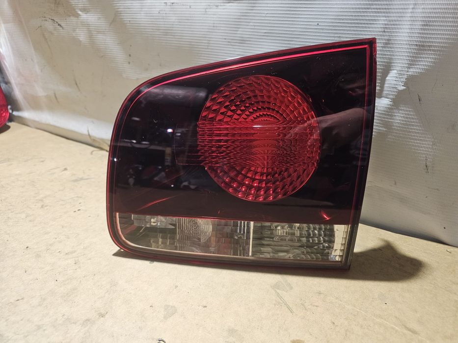 Lampa prawy tył tylna klapy bagażnika Volkswagen Touareg 7L 1 I Eu Ory