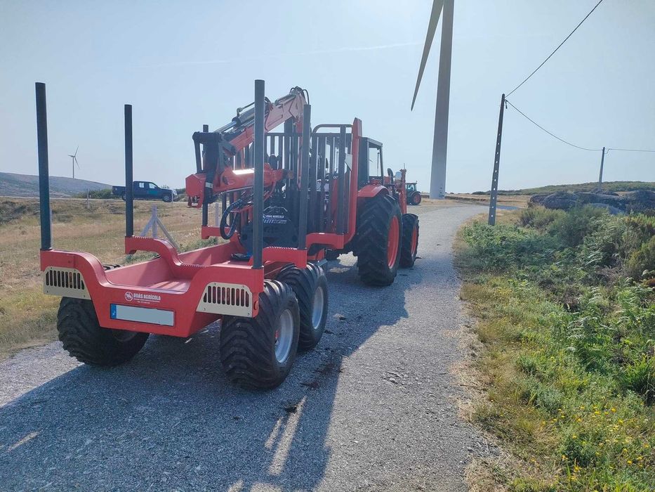 Reboque florestal 8000 kg com grua florestal 5 mt , NOVO