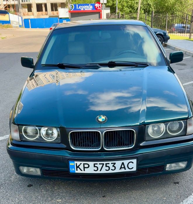 Продам BMW e36 320i