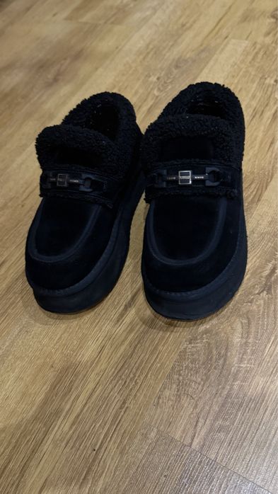 Угі жіночі 41 розмір( 26см)