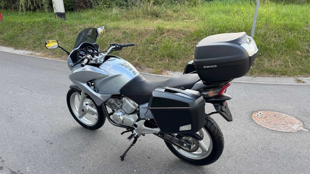 Honda XL125 Varadero JAK NOWA 3 kufry ORYGINAŁ niski przebieg POLECAM
