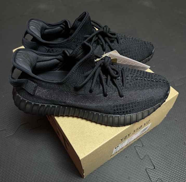 Adidas YEEZY BOOST 350 V2 ONYX EUR 43 1/3 UK9