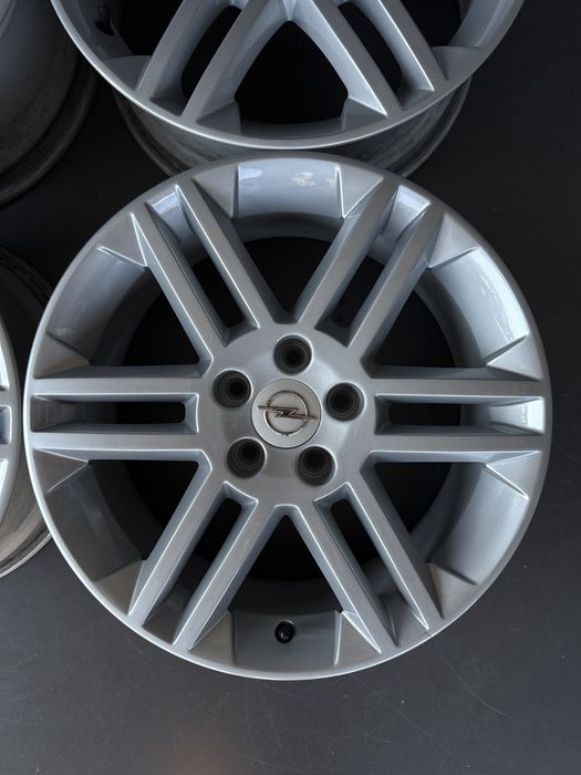 Felgi aluminiowe 17 cali 7J et 41 5x110 Opel Vectra C Jeep