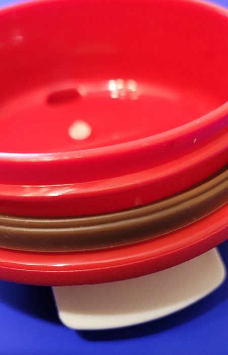 Kubek termiczny do kawy, do samochodu. Czerwony