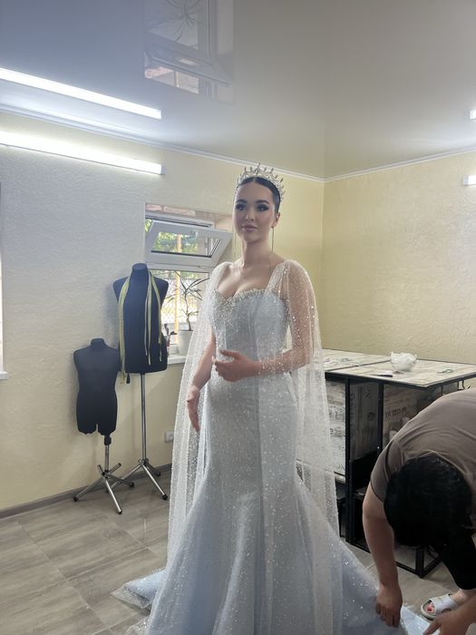Неймовірна сукня на випуск