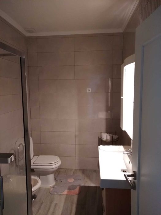 Arrenda-se T3 mobilado