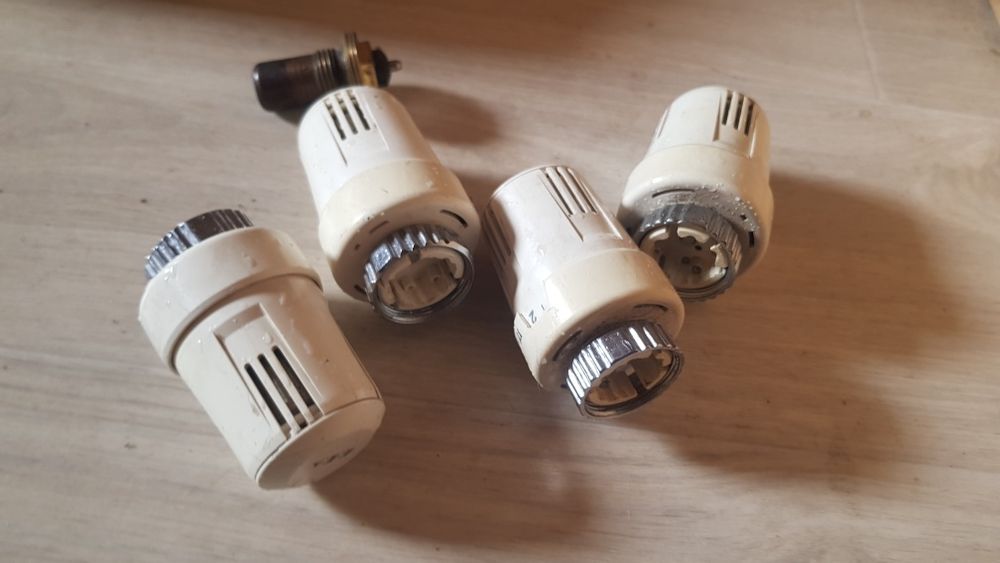 Термоголовка E.C.A. белая 1/2 3A035