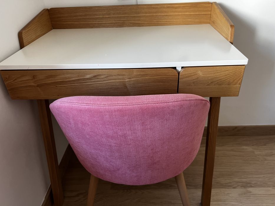 Secretaria + cadeira