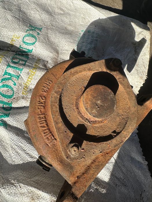 Помпа ямз (Водяний насос)