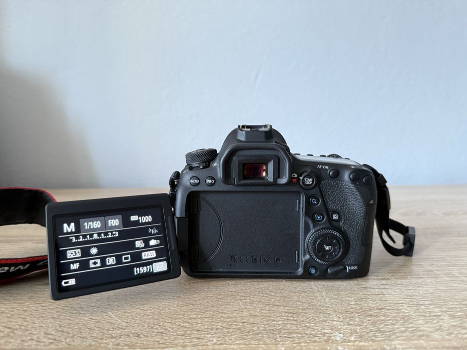 Canon  EOS 6D mark II