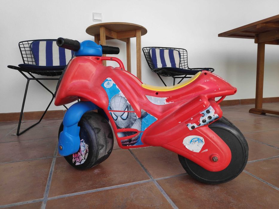Mota sem pedais Spider man 2 a 5 anos