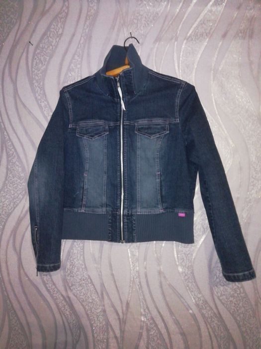 Джинсова куртка катон