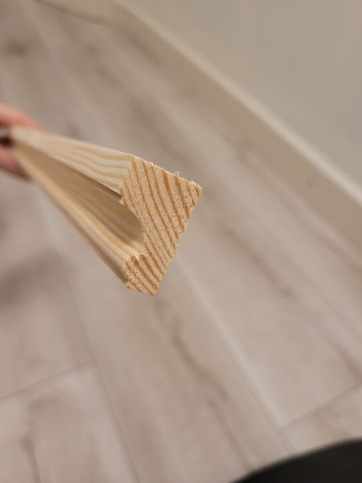 Listwy dekoracyjne scienne drewniane 10×30mm