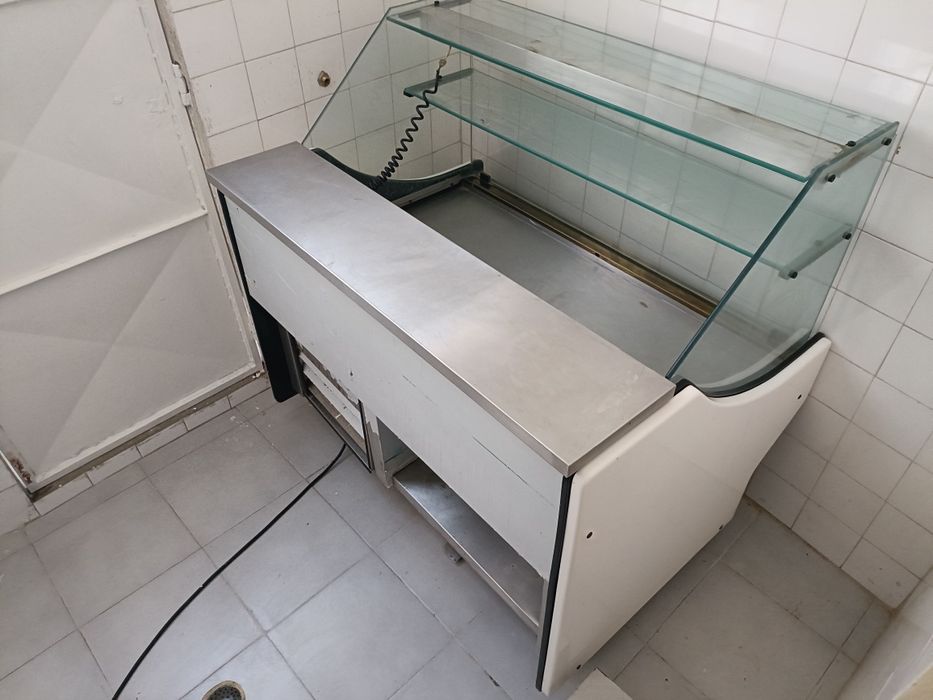 Vitrine refrigerada usada