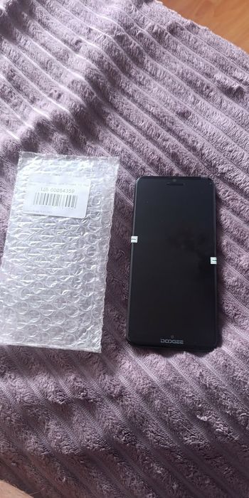 Doogee Y8 plus екран з рамкою.Новий,на телефон не ставився