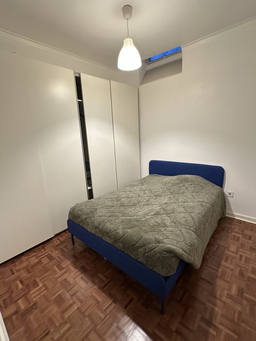 Arrendamento de 1 quarto povoa  de santo adrião