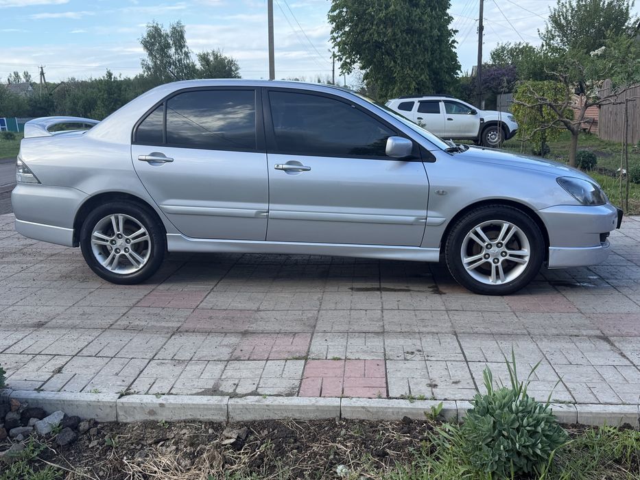 Mitsubishi Lancer 9