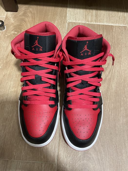 Air Jordan 1 Mid “Alternate Bred”
