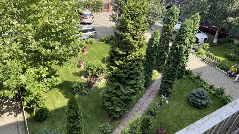 Оренда офісу 125 кв.м,4 каб.,по вул.Межигірській біля метро на Подолі