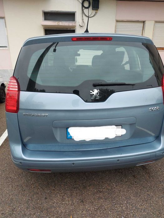 carro familial Peugeot