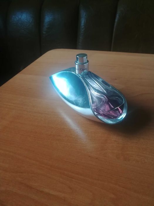 Продаю парфюмерную воду для женщин " Calvin Klein Euphoria "