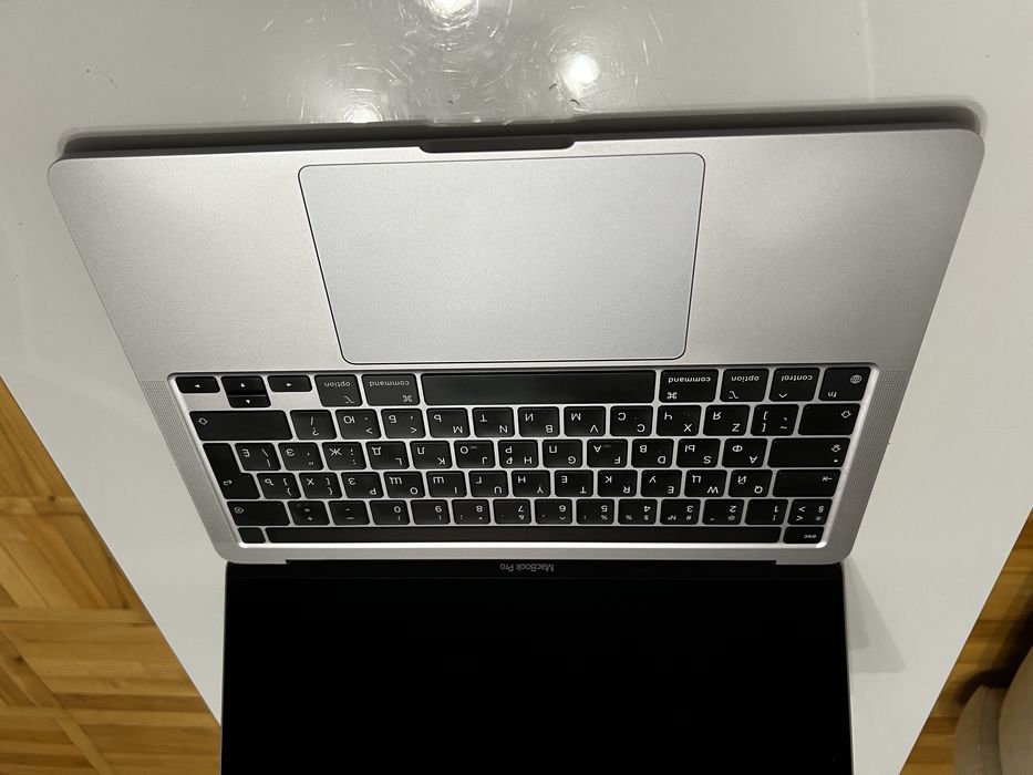 Macbook pro 13 m1 16/255