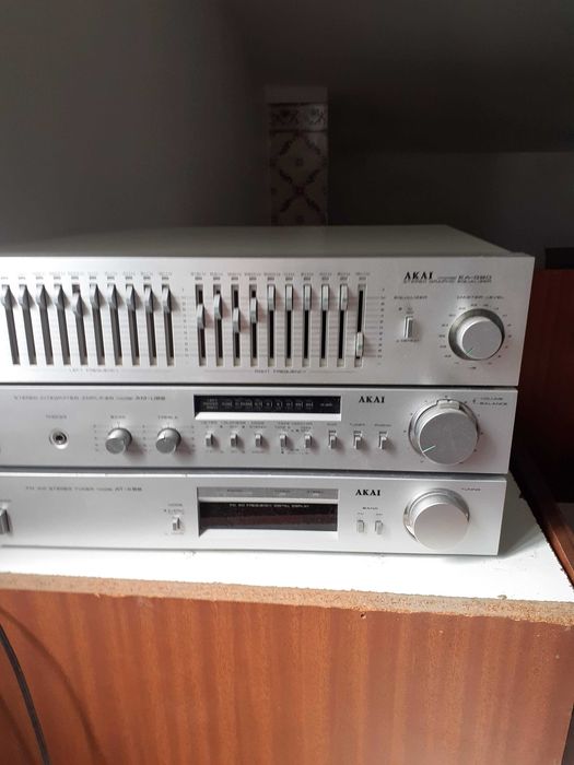 APARELHAEM AKAI À VENDA! Pode ser a oportunidade certa!