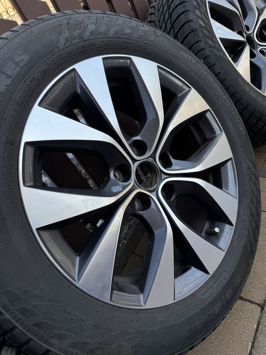 Felgi z  oponami NOKIAN zimowe 215/60/17