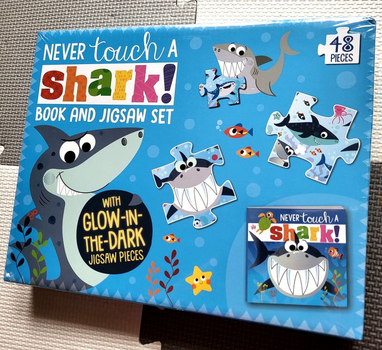 Never Touch a Shark! book and jigsaw set książka sensoryczne puzzle 48