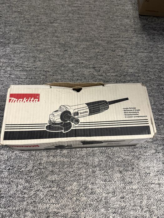 Болгарка Makita (кутова шліфмашина)  GA5030