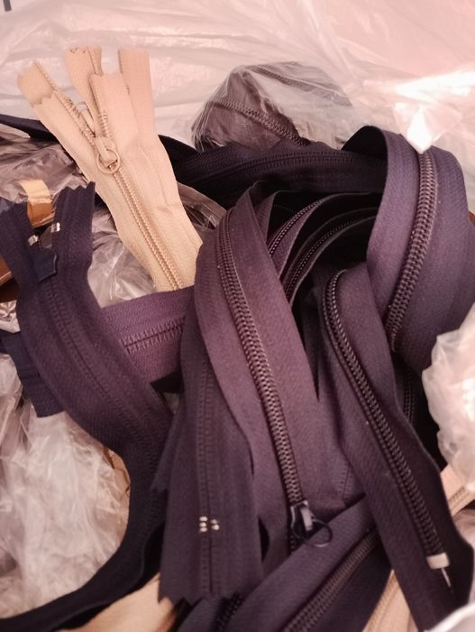 Fechos Zip  metálico a partir 10 CÊNTIMOS