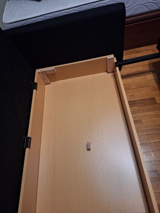 Sofá cama c/arrumação