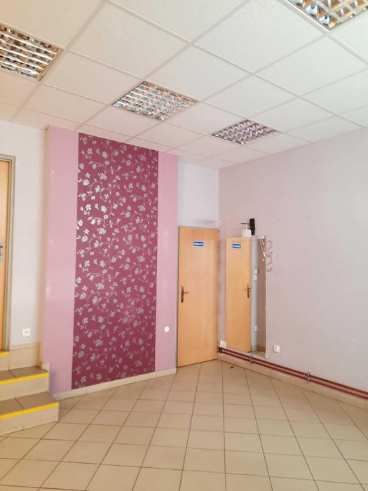 Lokal handlowo/biurowo/usługowy na wynajem w Zbąszynku
