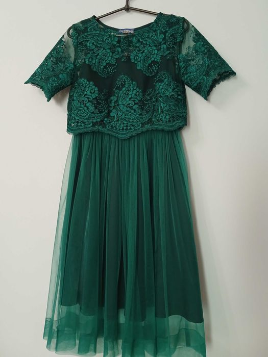 Продається святкова сукня