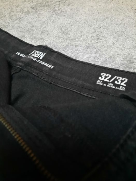 Calças Skinny Pretas