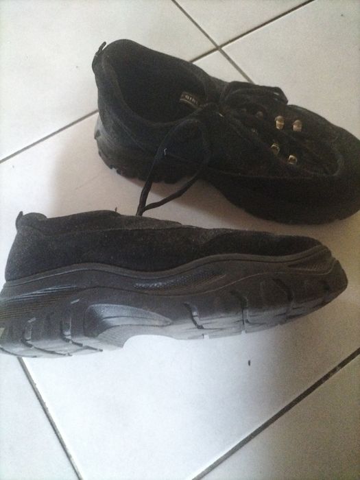 Buty czarne podwyższane