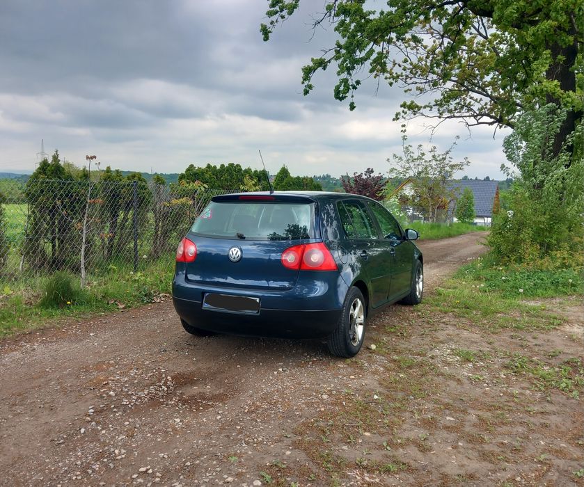 VW_Golf 5_1.9 TDI_5 Drzwi_Sprawna Klima_Alusy_Bez korozji_OKAZJA
