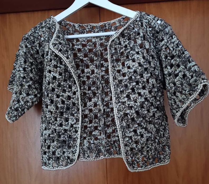 Casaquinho em croché