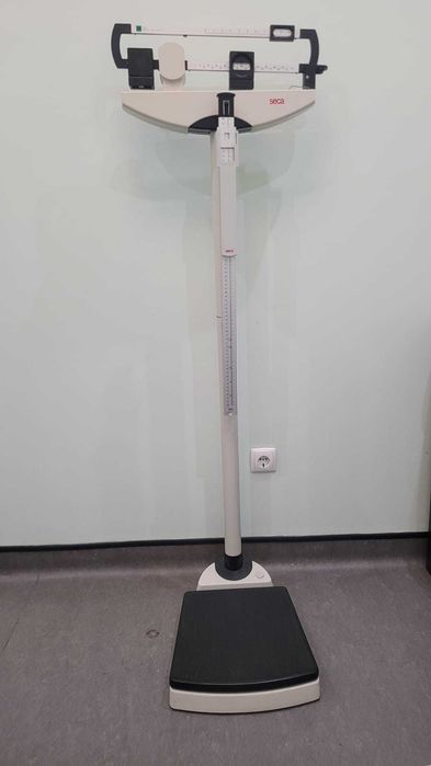 Balança mecânica com rodas, SECA 700 com altímetro 220kg