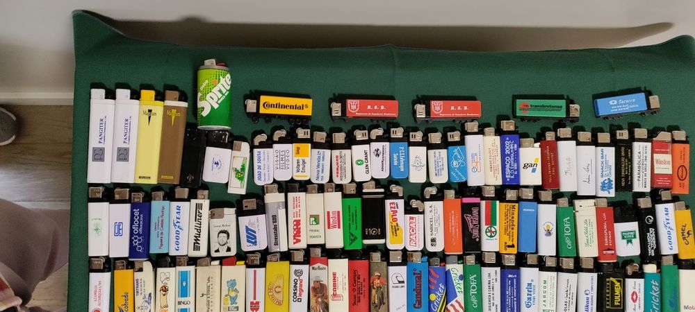 Lote de 307 isqueiro com publicidade