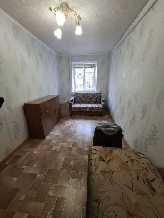 Продам 3к. квартиру по вул. А. Шепарда, 11 (р-он Тітова)