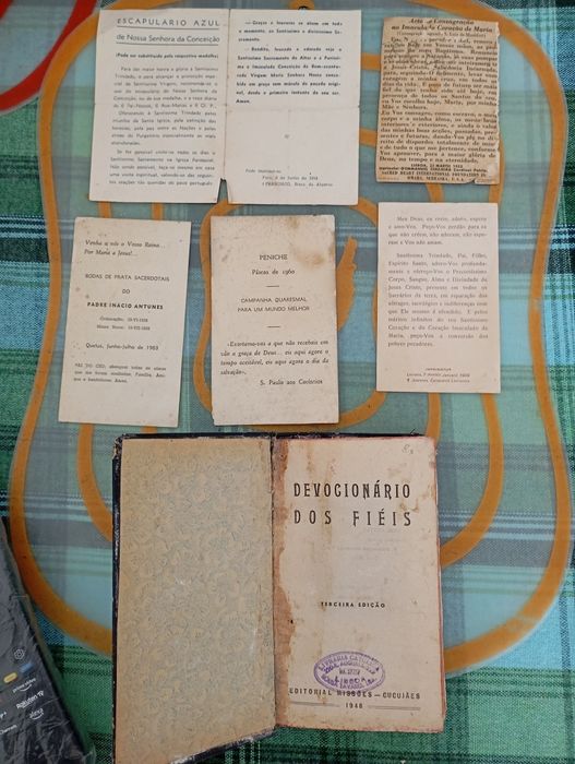 Objectos da igreja livro de cânticos