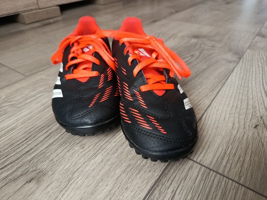 Żwirowki/korki buty do piłki nożnej 34 ADIDAS