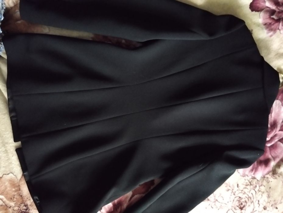 Пиджак женский приталенный