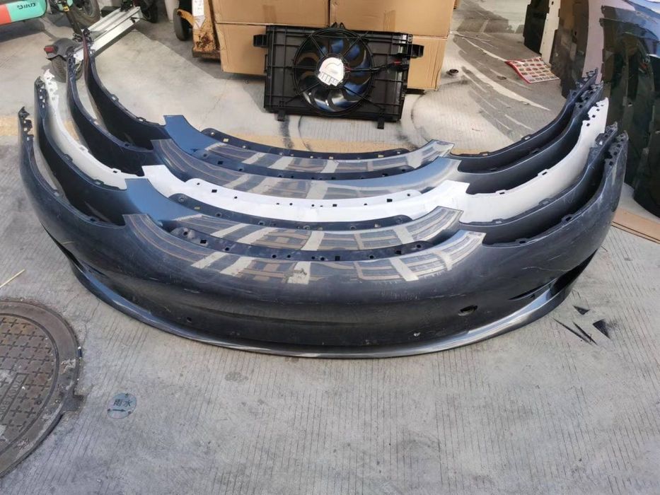 Касета радіатора в зборі Tesla model y 3 rest