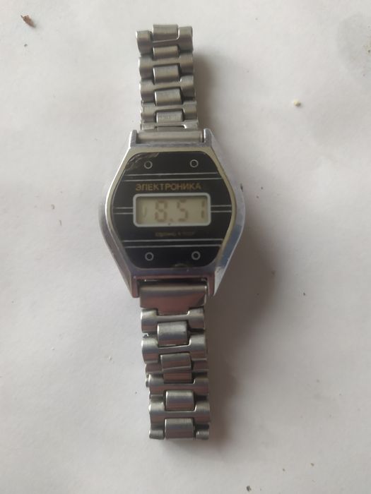 Часы электроника